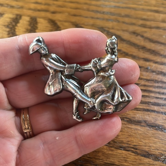 Lang Sterling Silver Dancing Swinging Colonial Couple Pin Brooch vintage joyous - Picture 9 of 9